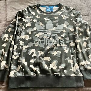 RARE VINTAGE Adidas unisex camo sweater size M